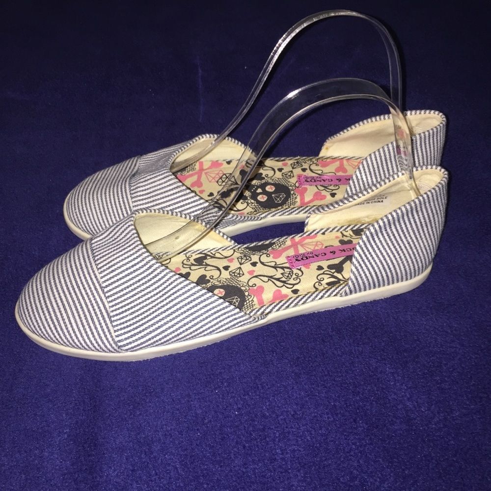 Rock & Candy by Zigi Munchie Flats Size 7 Striped Fabric Sneaker Blue White